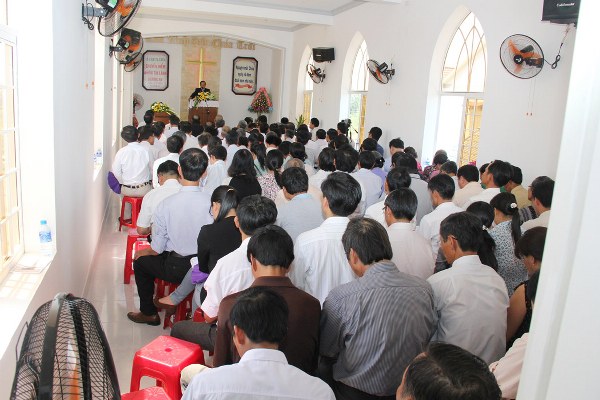 HỘI TH&Aacute;NH HƯƠNG AN C&Oacute; NƠI THỜ PHƯỢNG CH&Uacute;A MỚI.