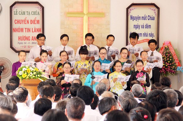 HỘI TH&Aacute;NH HƯƠNG AN C&Oacute; NƠI THỜ PHƯỢNG CH&Uacute;A MỚI.