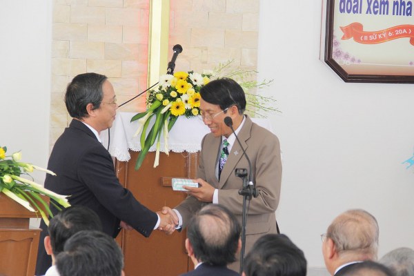 HỘI TH&Aacute;NH HƯƠNG AN C&Oacute; NƠI THỜ PHƯỢNG CH&Uacute;A MỚI.