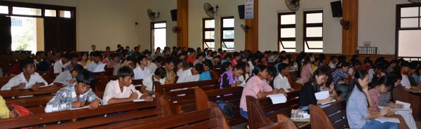 HU&Acirc;́N LUY&Ecirc;̣N GIÁO VI&Ecirc;N THÁNH KINH HÈ 2014 TẠI NHA TRANG