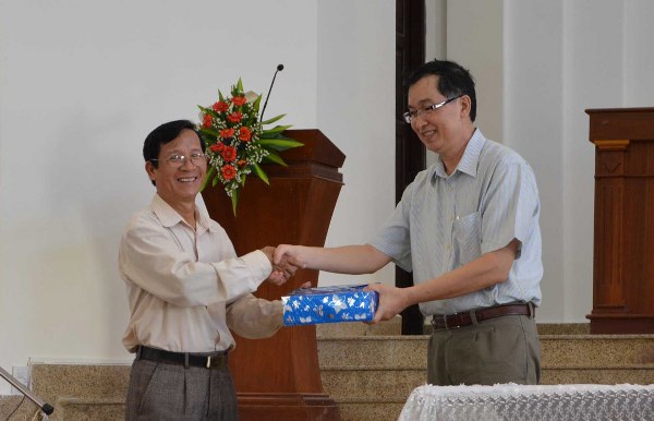 HU&Acirc;́N LUY&Ecirc;̣N GIÁO VI&Ecirc;N THÁNH KINH HÈ 2014 TẠI NHA TRANG
