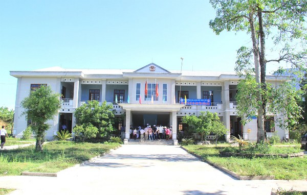 KHÁM BỆNH VÀ PHÁT THUỐC MIỀN PHÍ TẠI NÔNG SƠN, QUẢNG NAM.