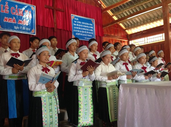 Điểm Nhóm Tiến Hậu Mừng Nhà Nguyện Mới