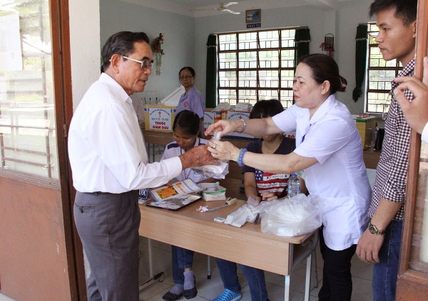 KHÁM BỆNH VÀ PHÁT THUỐC MIỄN PHÍ TẠI TP. ĐÀ NẴNG