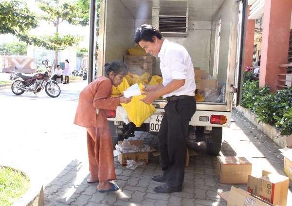 KHÁM BỆNH VÀ PHÁT THUỐC MIỄN PHÍ TẠI TP. ĐÀ NẴNG