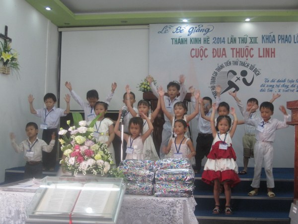 TH&Aacute;NH KINH H&Egrave; LẦN THỨ 13 NĂM 2014 TẠI CHI HỘI B&Igrave;NH THỦY &ndash; CẦN THƠ 
