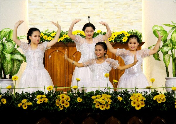 TRUYỀN GIẢNG &ldquo;AI Y&Ecirc;U EM NHẤT&rdquo;