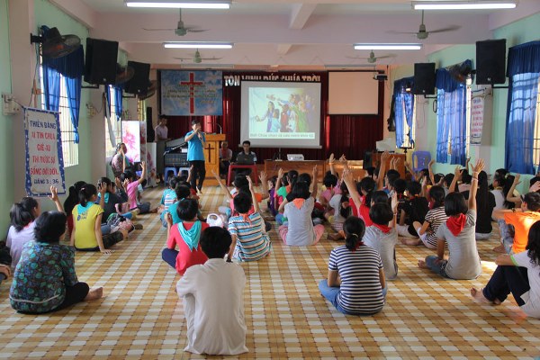 TH&Aacute;NH KINH H&Egrave; 2014 CỦA HỘI TH&Aacute;NH TIN L&Agrave;NH VĨNH PHƯỚC