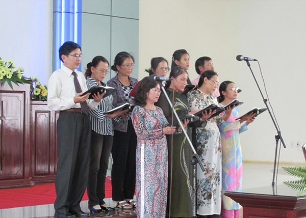 BỒI LINH TRUNG NI&Ecirc;N TẠI CHI HỘI BU&Ocirc;N M&Ecirc; THUỘT