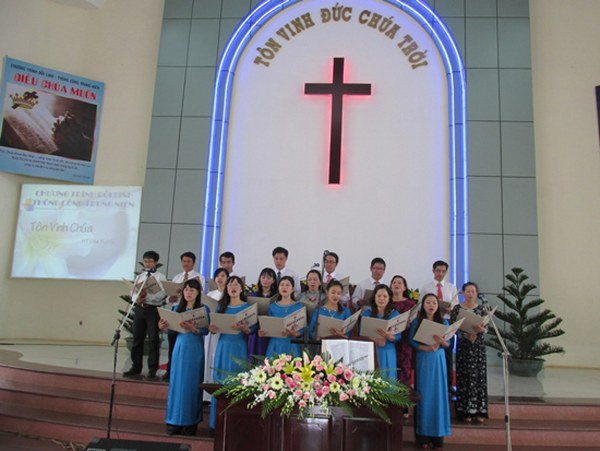 BỒI LINH TRUNG NI&Ecirc;N TẠI CHI HỘI BU&Ocirc;N M&Ecirc; THUỘT
