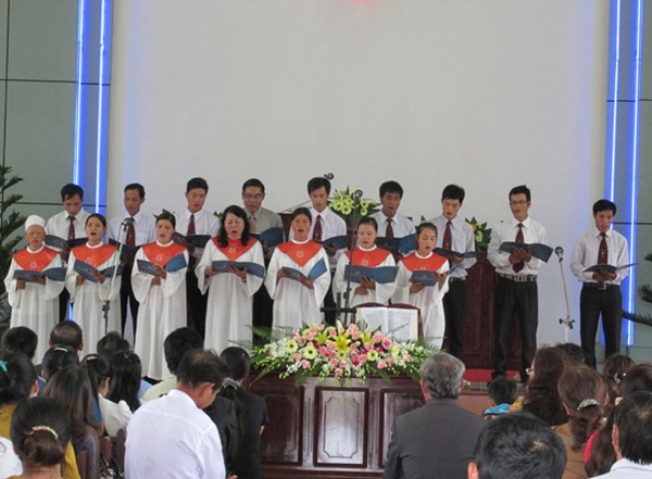 BỒI LINH TRUNG NI&Ecirc;N TẠI CHI HỘI BU&Ocirc;N M&Ecirc; THUỘT