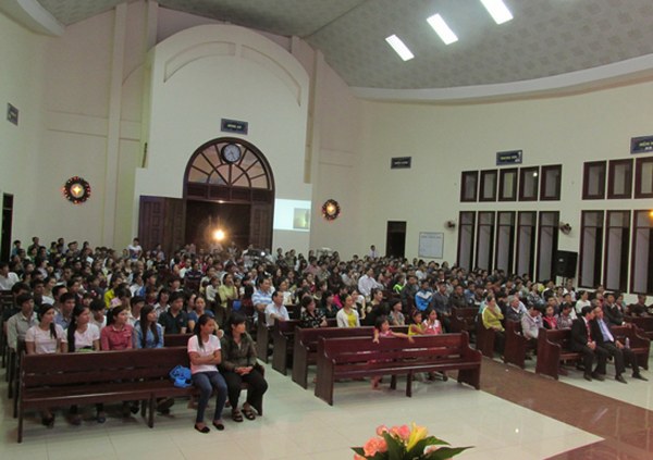 TRUYỀN GIẢNG PH&Uacute;C &Acirc;M TẠI CHI HỘI BU&Ocirc;N MA THUỘT