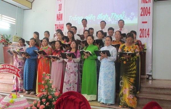 BỒI LINH, TH&Ocirc;NG C&Ocirc;NG TR&Aacute;NG NI&Ecirc;N TẠI HT AN LẠC T&Acirc;Y