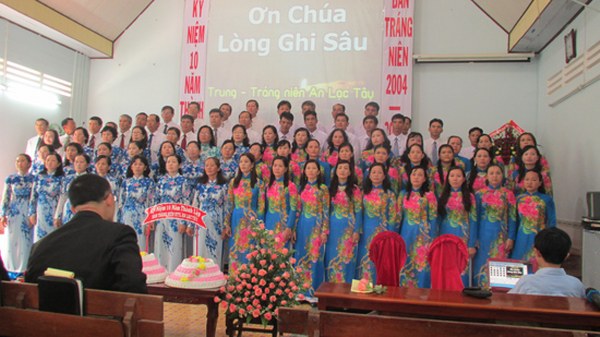 BỒI LINH, TH&Ocirc;NG C&Ocirc;NG TR&Aacute;NG NI&Ecirc;N TẠI HT AN LẠC T&Acirc;Y