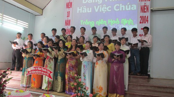 BỒI LINH, TH&Ocirc;NG C&Ocirc;NG TR&Aacute;NG NI&Ecirc;N TẠI HT AN LẠC T&Acirc;Y