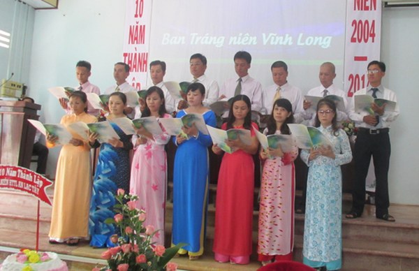 BỒI LINH, TH&Ocirc;NG C&Ocirc;NG TR&Aacute;NG NI&Ecirc;N TẠI HT AN LẠC T&Acirc;Y