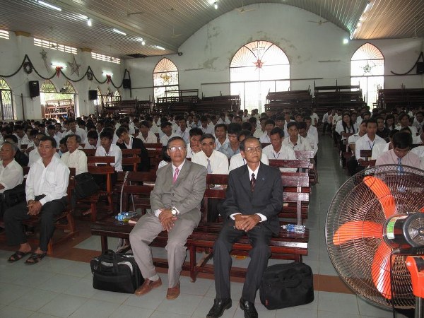 TH&Aacute;NH KINH CĂN BẢN 2014 TRUNG T&Acirc;M 1 TẠI NH&Agrave; THỜ PHƯỚC LONG &ndash; B&Igrave;NH PHƯỚC.