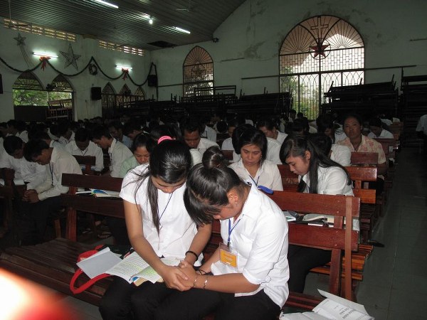 TH&Aacute;NH KINH CĂN BẢN 2014 TRUNG T&Acirc;M 1 TẠI NH&Agrave; THỜ PHƯỚC LONG &ndash; B&Igrave;NH PHƯỚC.