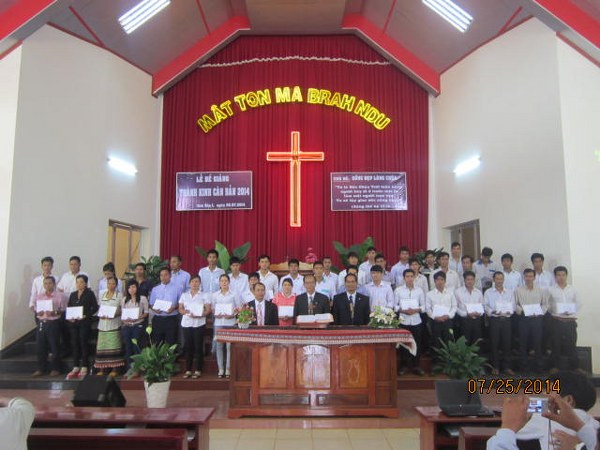 LỄ BẾ GIẢNG KH&Oacute;A TH&Aacute;NH KINH CĂN BẢN TRUNG T&Acirc;M B&Ugrave; ĐĂNG, B&Igrave;NH PHƯỚC.