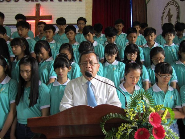 TRẠI H&Egrave; THIẾU NI&Ecirc;N PHONG ĐIỀN NĂM 2014
