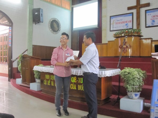 TRẠI H&Egrave; THIẾU NI&Ecirc;N PHONG ĐIỀN NĂM 2014
