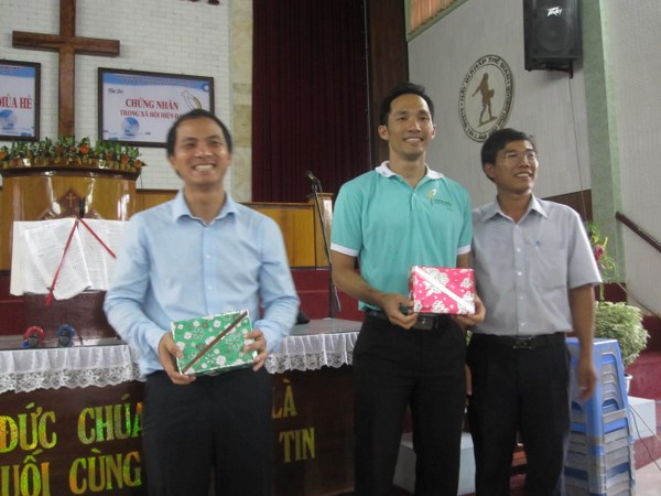 TRẠI H&Egrave; THIẾU NI&Ecirc;N PHONG ĐIỀN NĂM 2014