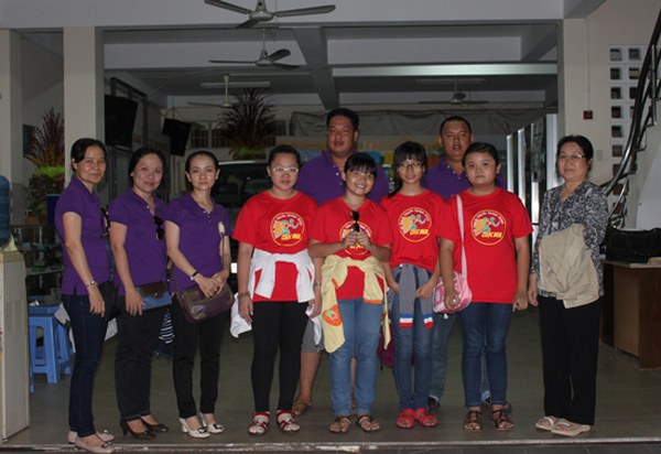 THIẾU NHI HT PHÚ LÂM VÀ CHƯƠNG TRÌNH “VÒNG TAY YÊU THƯƠNG”