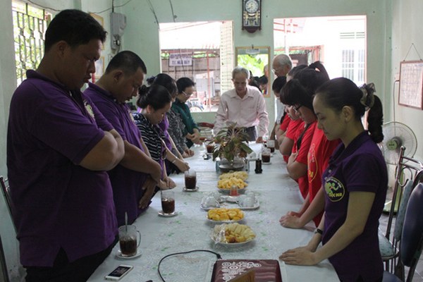 THIẾU NHI HT PHÚ LÂM VÀ CHƯƠNG TRÌNH “VÒNG TAY YÊU THƯƠNG”