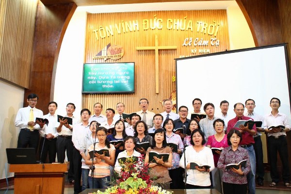 BỒI LINH TẠI HỘI TH&Aacute;NH PH&Uacute; THỌ H&Ograve;A, TP. HCM.