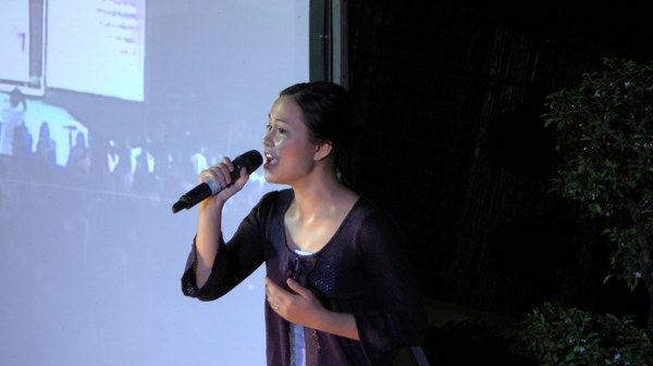 truyền giảng tại HT Song Ph&uacute;