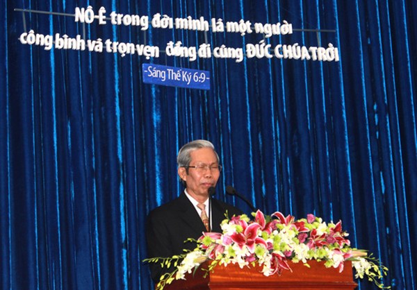 LỄ KHAI GIẢNG TH&Aacute;NH KINH CĂN BẢN TẠI TP. HỒ CH&Iacute; MINH