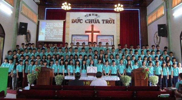 TRẠI H&Egrave; THIẾU NI&Ecirc;N TIN L&Agrave;NH TẠI TP. CẦN THƠ NĂM 2014