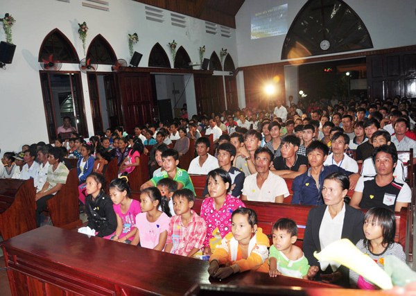 TRUYỀN GIẢNG QUA MỤC VỤ THỂ THAO TẠI TỈNH B&Igrave;NH THUẬN