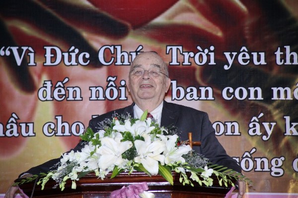 194 NGƯỜI TIN CH&Uacute;A TRONG Đ&Ecirc;M TRUYỀN GIẢNG TẠI PH&Uacute; Y&Ecirc;N