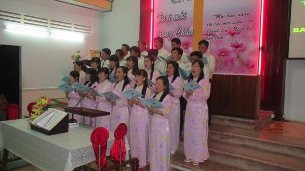 BỒI LINH BAN THANH NIÊN TẠI HỘI THÁNH AN LẠC TÂY