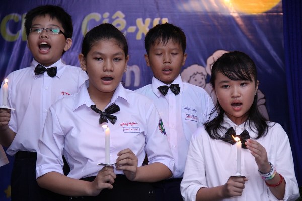 HTTL L&Aacute;I THI&Ecirc;U TỔ CHỨC CHƯƠNG TR&Igrave;NH VUI TRUNG THU CHO GẦN 150 THIẾU NHI ẤU