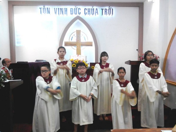 SINH NHẬT CỘNG ĐOÀN LUTHERAN HY VỌNG TRÒN 8 NĂM