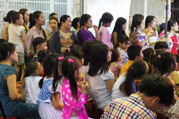 HỘI THÁNH NGÔ GIA TỰ CÙNG VỚI CHÍNH QUYỀN ĐỊA PHƯƠNG TỔ CHỨC VUI TRUNG THU.