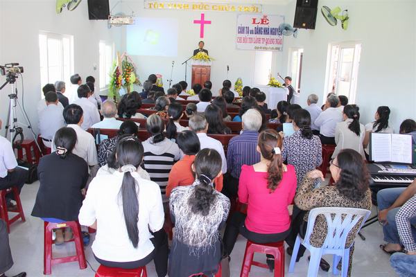 LỄ CẢM TẠ CH&Uacute;A V&Agrave; D&Acirc;NG NH&Agrave; NGUYỆN HTTL TH&Agrave;NH PHỐ QUẢNG NG&Atilde;I