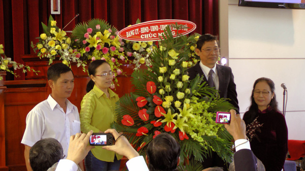 TP. HCM: LỄ CÔNG NHẬN CHI HỘI BẾN DƯỢC & BỔ NHIỆM QN MSNC VÕ MINH SƠN