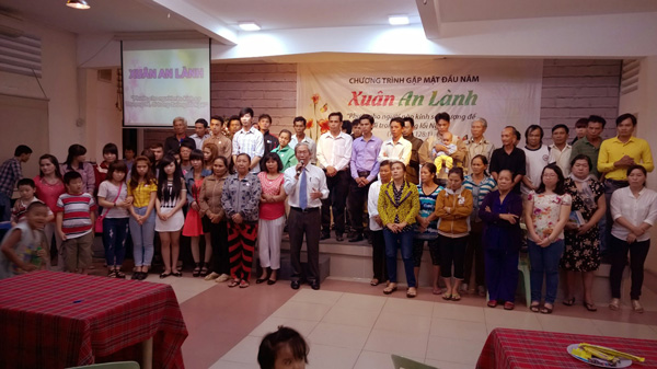 HỌP MẶT TÂN TÍN HỮU TẠI HTTL TÔ HIẾN THÀNH
