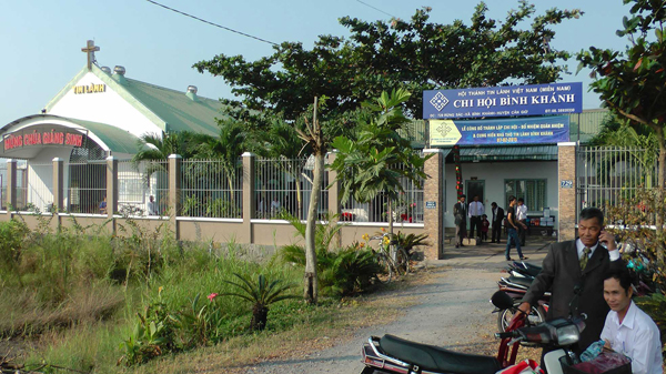 LỄ CÔNG BỐ THÀNH LẬP CHI HỘI, BỔ NHIỆM QUẢN NHIỆM VÀ CUNG HIẾN NHÀ THỜ TIN LÀNH BÌNH KHÁNH
