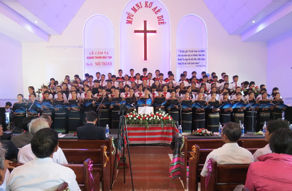 LỄ CUNG HIẾN NH&Agrave; NGUYỆN TIN L&Agrave;NH BU&Ocirc;N NUI &ndash; TỈNH ĐĂK N&Ocirc;NG
