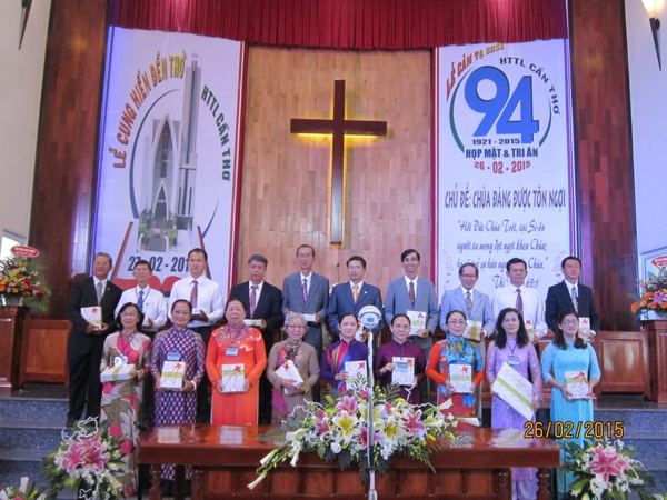 LỄ CẢM TẠ CH&Uacute;A, NH&Acirc;N KỶ NIỆM 94 NĂM TH&Agrave;NH LẬP HTTL CẦN THƠ.