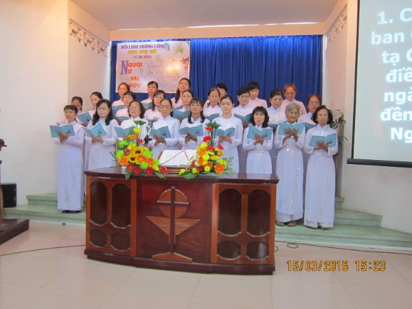 bồi linh phụ nữ ch&acirc;u đốc