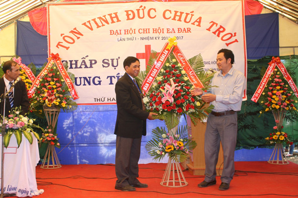 TỈNH ĐĂK LĂK: LỄ CÔNG BỐ QUYẾT ĐỊNH THÀNH LẬP CHI HỘI TIN LÀNH ÊA ĐAR