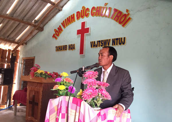 THĂM V&Agrave; TẶNG QU&Agrave; CHO T&Iacute;N HỮU H&rsquo;M&Ocirc;NG TẠI TỈNH ĐĂK LĂK