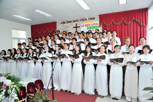 LỄ KHAI GIẢNG NIÊN HỌC 2015 VIỆN THÁNH KINH THẦN HỌC