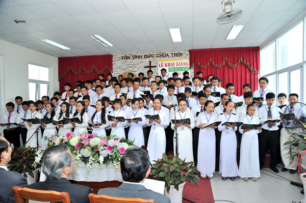 LỄ KHAI GIẢNG NIÊN HỌC 2015 VIỆN THÁNH KINH THẦN HỌC