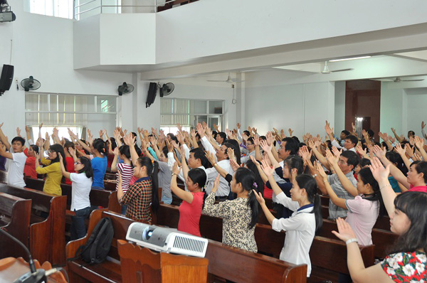 HUẤN LUYỆN GIÁO VIÊN DẠY THÁNH KINH HÈ 2015 TỈNH BẾN TRE